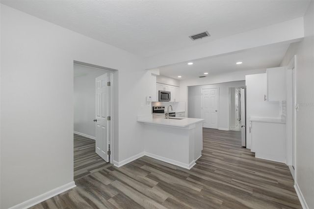 211 TIMBERLANE DRIVE, Palm Harbor, FL 34683