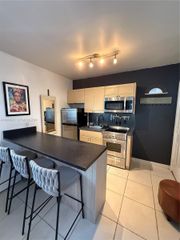 601 Michigan Ave 3, Miami Beach, FL 33139