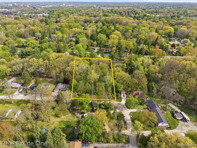 0000 Hunters Lane, Southfield, MI 48033