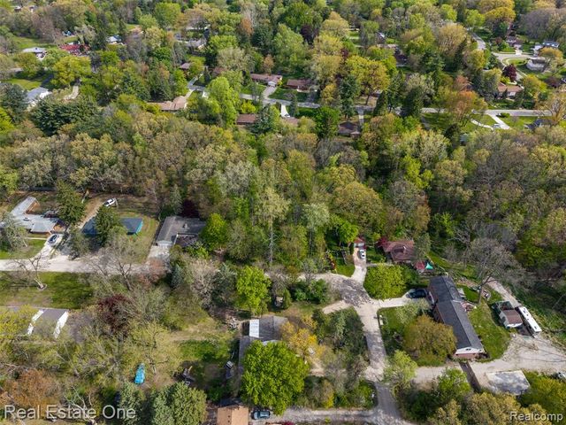 0000 Hunters Lane, Southfield, MI 48033