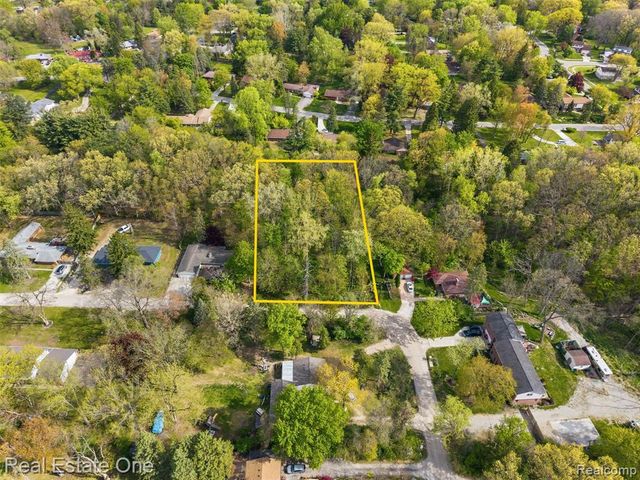 0000 Hunters Lane, Southfield, MI 48033