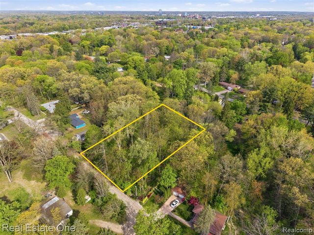 0000 Hunters Lane, Southfield, MI 48033