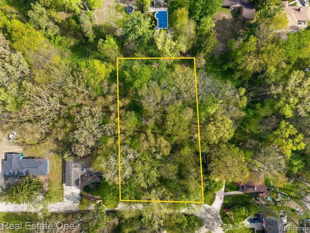0000 Hunters Lane, Southfield, MI 48033