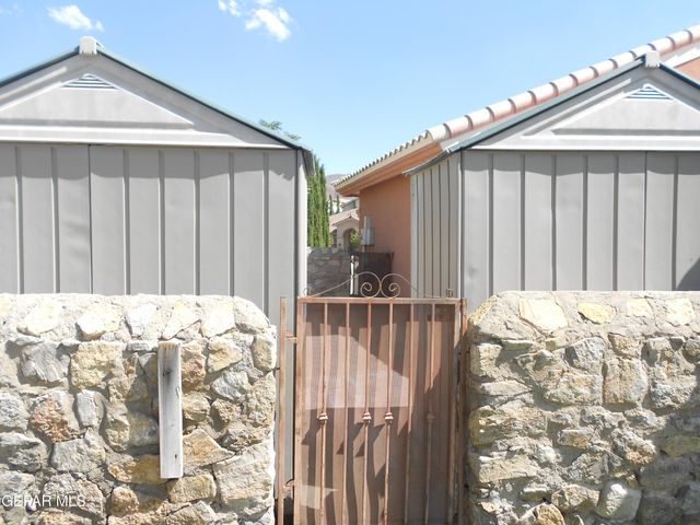 1201 BROWN RIDGE Place, El Paso, TX 79912