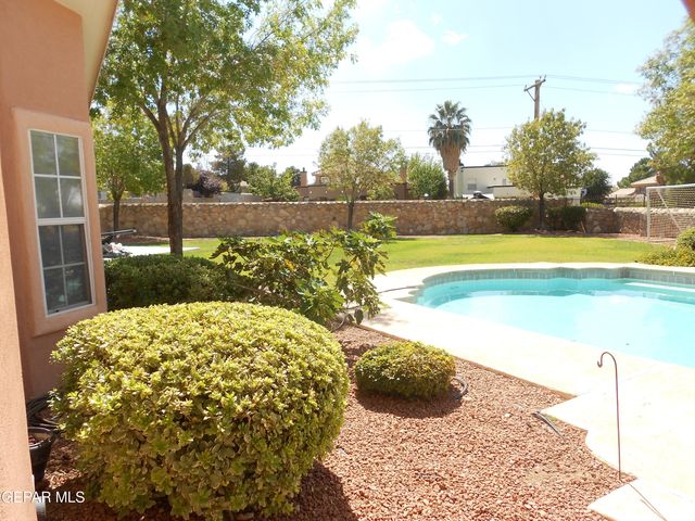 1201 BROWN RIDGE Place, El Paso, TX 79912
