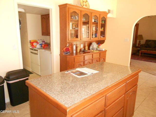 1201 BROWN RIDGE Place, El Paso, TX 79912