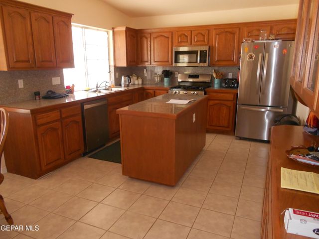 1201 BROWN RIDGE Place, El Paso, TX 79912