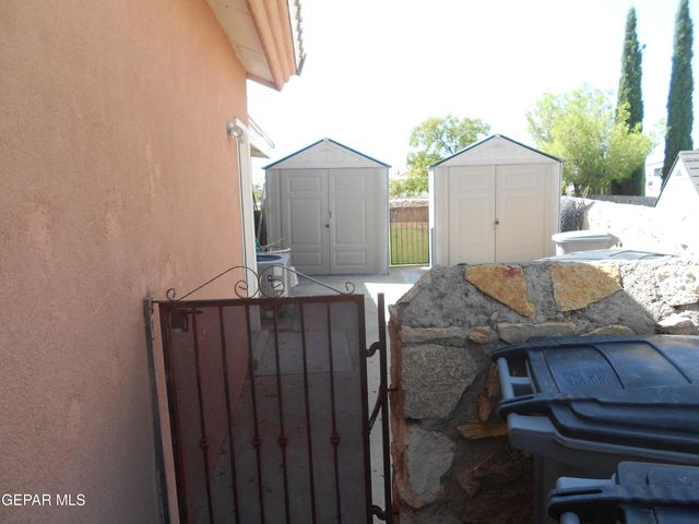 1201 BROWN RIDGE Place, El Paso, TX 79912