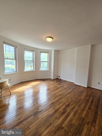 1351 CHRISTIAN ST, Philadelphia, PA 19147