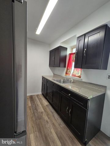 1351 CHRISTIAN ST, Philadelphia, PA 19147