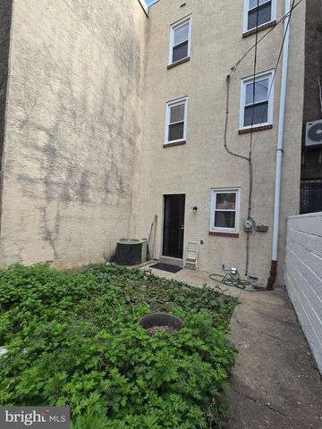 1351 CHRISTIAN ST, Philadelphia, PA 19147