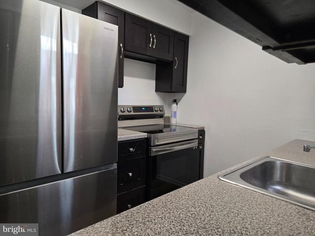 1351 CHRISTIAN ST, Philadelphia, PA 19147