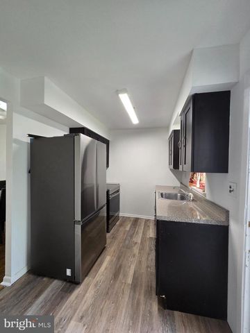 1351 CHRISTIAN ST, Philadelphia, PA 19147