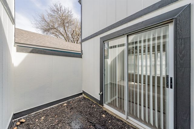 2286 Nantucket Village Circle, Dallas, TX 75227