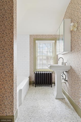 5317 1st Avenue S, Minneapolis, MN 55419