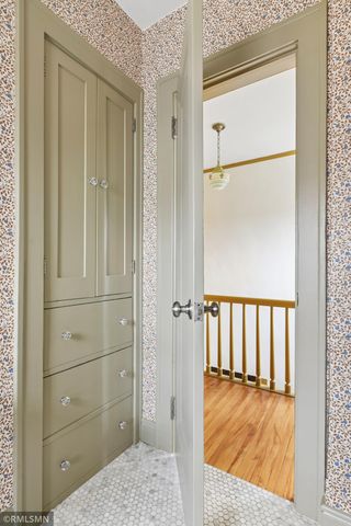 5317 1st Avenue S, Minneapolis, MN 55419