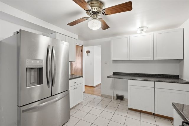 166 Glenhurst Dr, Verona, PA 15147