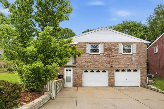 166 Glenhurst Dr, Verona, PA 15147