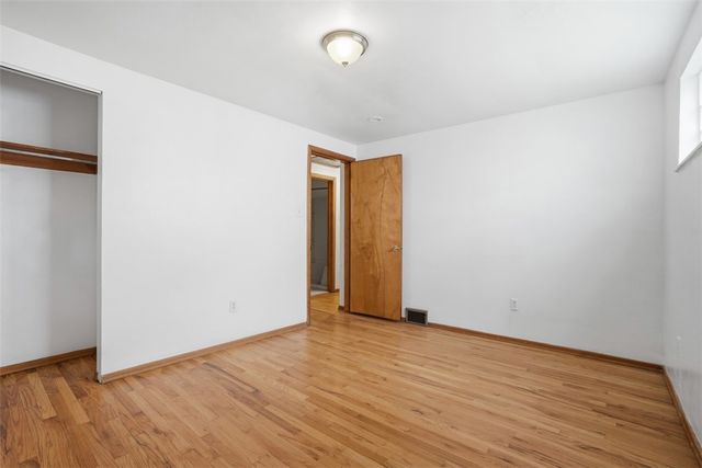 166 Glenhurst Dr, Verona, PA 15147