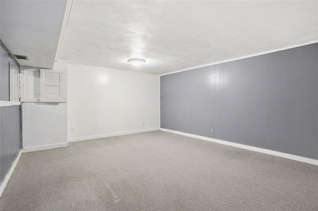 166 Glenhurst Dr, Verona, PA 15147