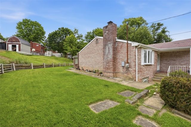 166 Glenhurst Dr, Verona, PA 15147