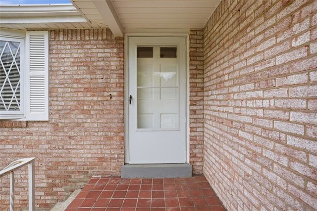 166 Glenhurst Dr, Verona, PA 15147