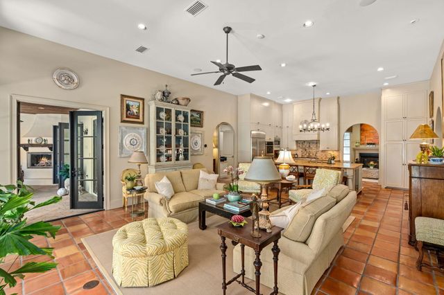 2502 E Baytowne Avenue, Miramar Beach, FL 32550