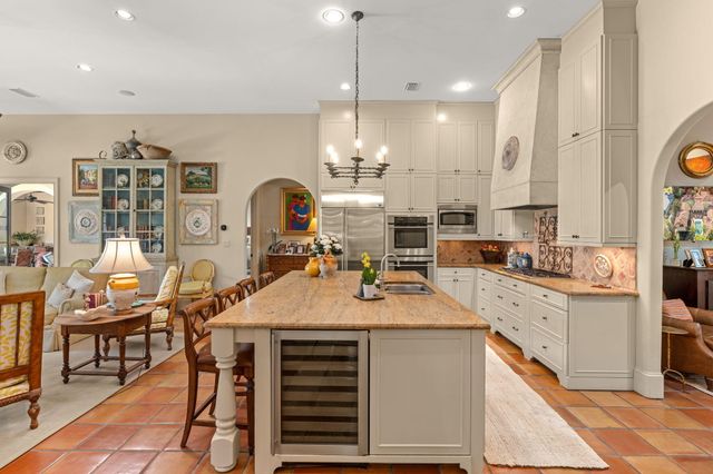 2502 E Baytowne Avenue, Miramar Beach, FL 32550