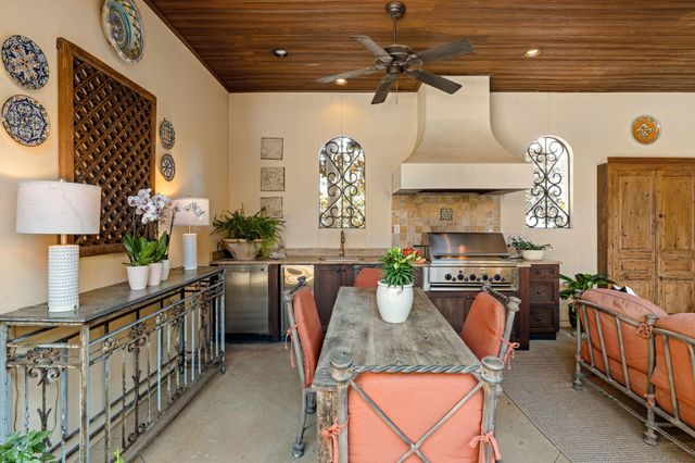 2502 E Baytowne Avenue, Miramar Beach, FL 32550