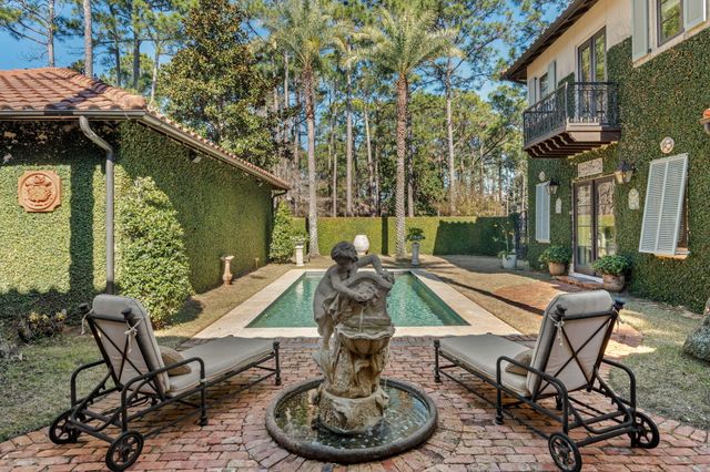 2502 E Baytowne Avenue, Miramar Beach, FL 32550