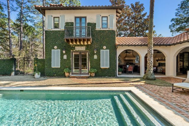 2502 E Baytowne Avenue, Miramar Beach, FL 32550