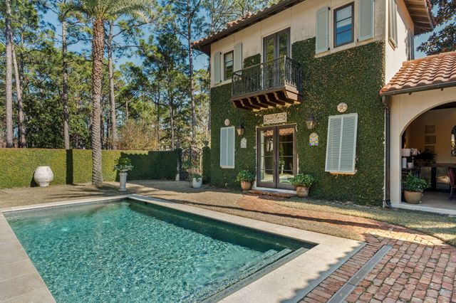 2502 E Baytowne Avenue, Miramar Beach, FL 32550