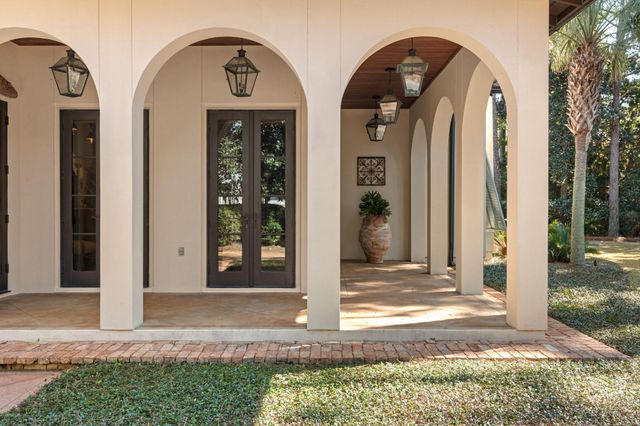 2502 E Baytowne Avenue, Miramar Beach, FL 32550