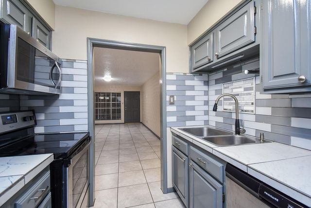 2507 Montrose Boulevard 22, Houston, TX 77006