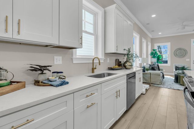 11 Lapp's Court, Charleston, SC 29403