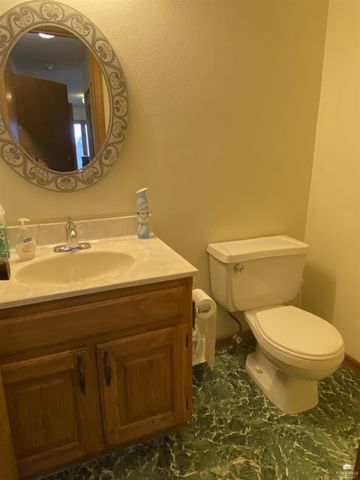 2108 Fox Meadows, Manhattan, KS 66503