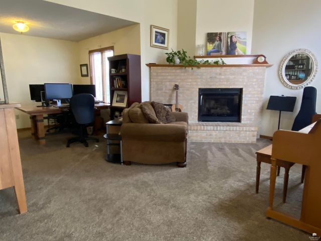 2108 Fox Meadows, Manhattan, KS 66503