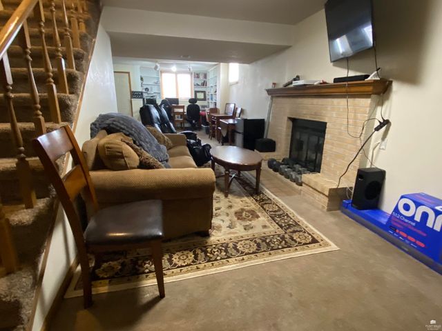 2108 Fox Meadows, Manhattan, KS 66503