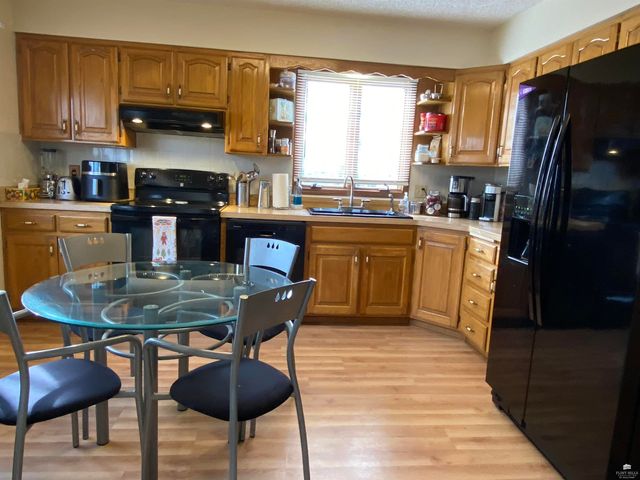 2108 Fox Meadows, Manhattan, KS 66503