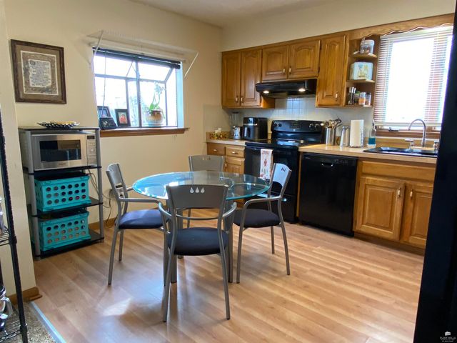 2108 Fox Meadows, Manhattan, KS 66503