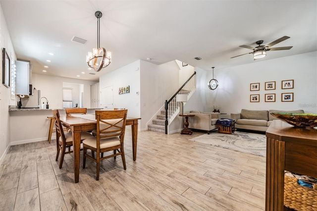 5607 HOMETOWN LANE, Lithia, FL 33547