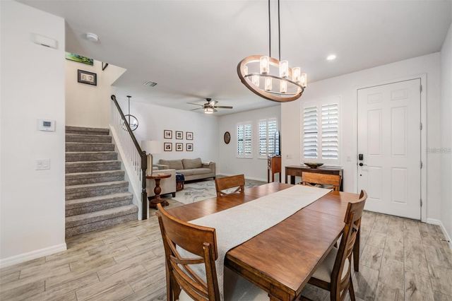 5607 HOMETOWN LANE, Lithia, FL 33547