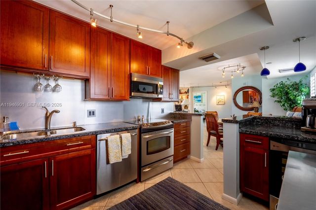 100 Ocean Trail Way 408, Jupiter, FL 33477