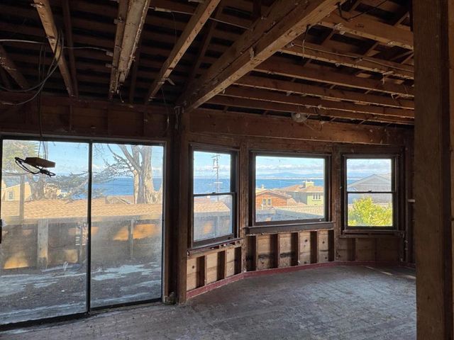 1046 Balboa Avenue, Pacific Grove, CA 93950