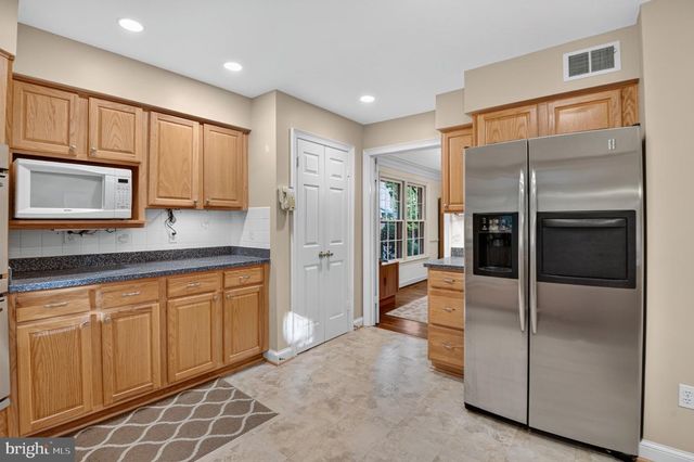 6409 FALLEN OAK CT, Bethesda, MD 20817