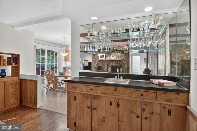 6409 FALLEN OAK CT, Bethesda, MD 20817