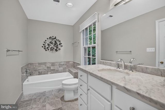 6409 FALLEN OAK CT, Bethesda, MD 20817