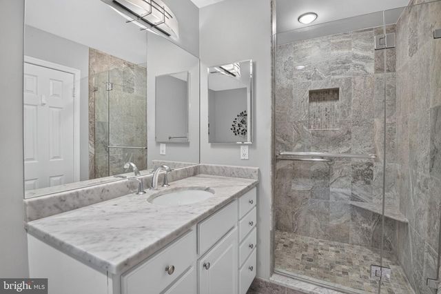 6409 FALLEN OAK CT, Bethesda, MD 20817
