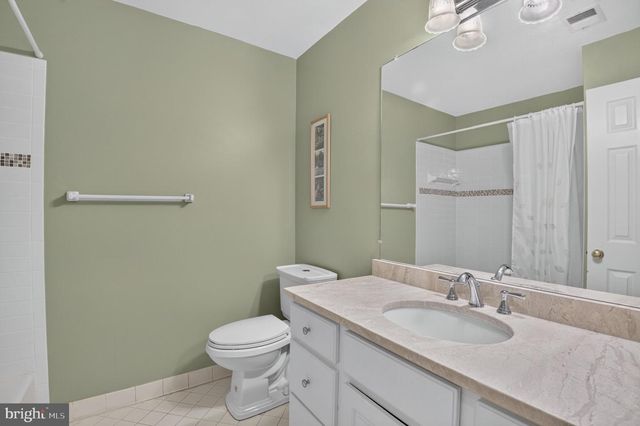 6409 FALLEN OAK CT, Bethesda, MD 20817