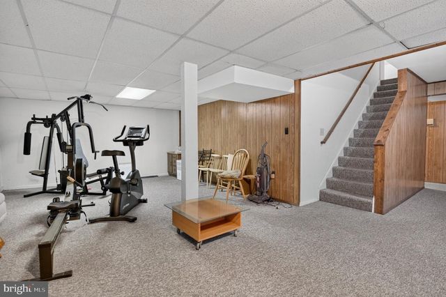 6409 FALLEN OAK CT, Bethesda, MD 20817
